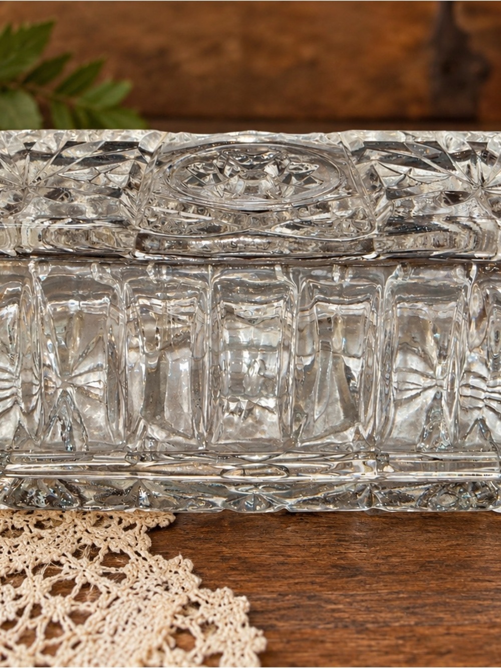 Vintage Pressed Glass Covered Butter Dish – Starburst Geometric Pattern